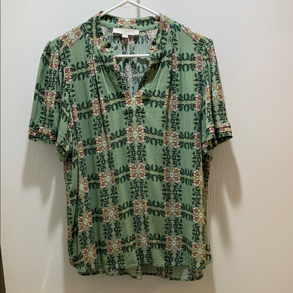 LOFT FLOWY TOP